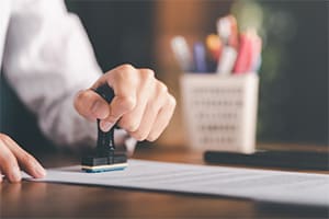 Administration vérifie le reporting de traçabilité des déchets valorisés par un site de traitement